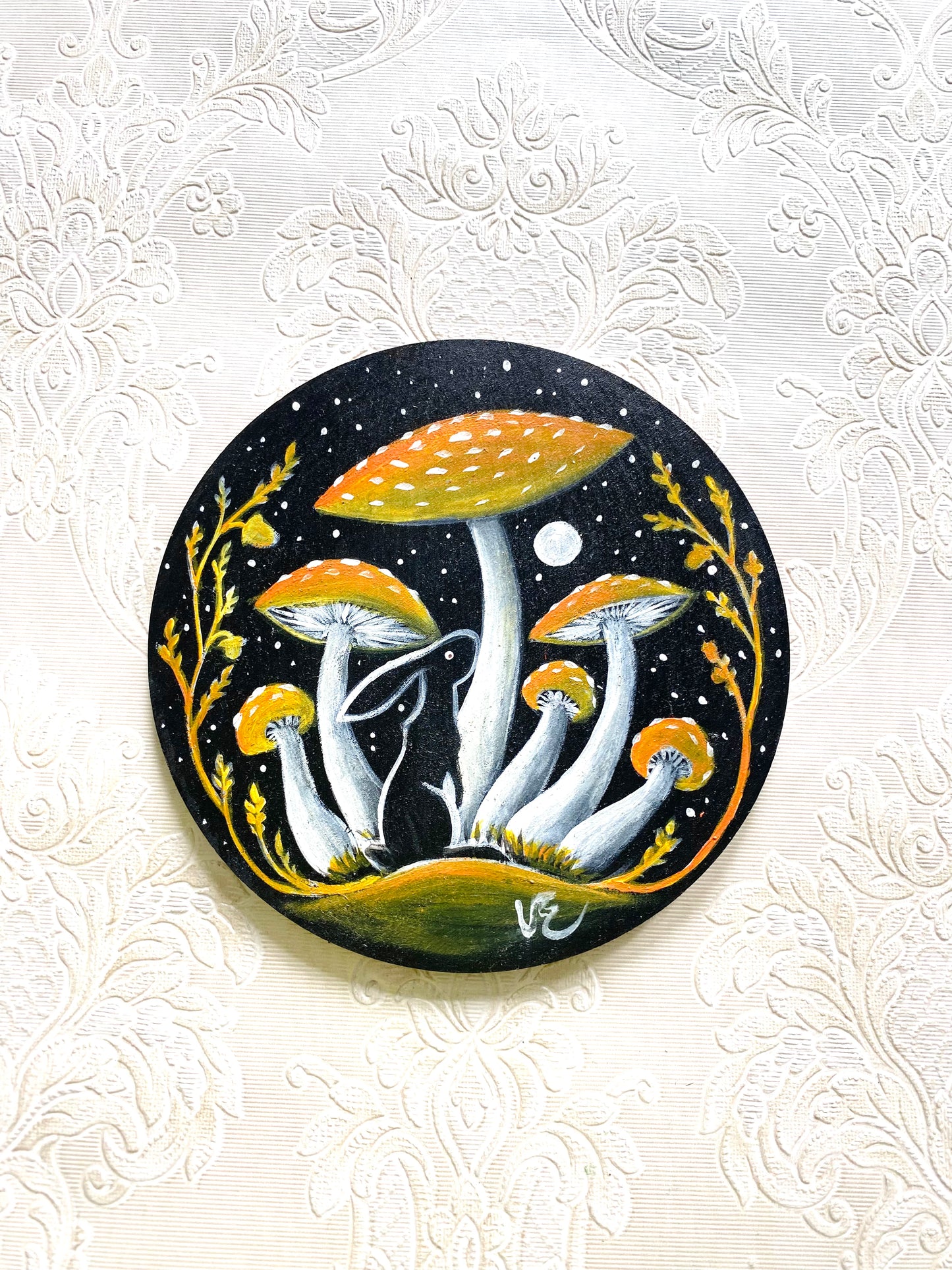 Hand-painted LARGER round magnet / Kézzel festett NAGYOBB, kerek mágnes