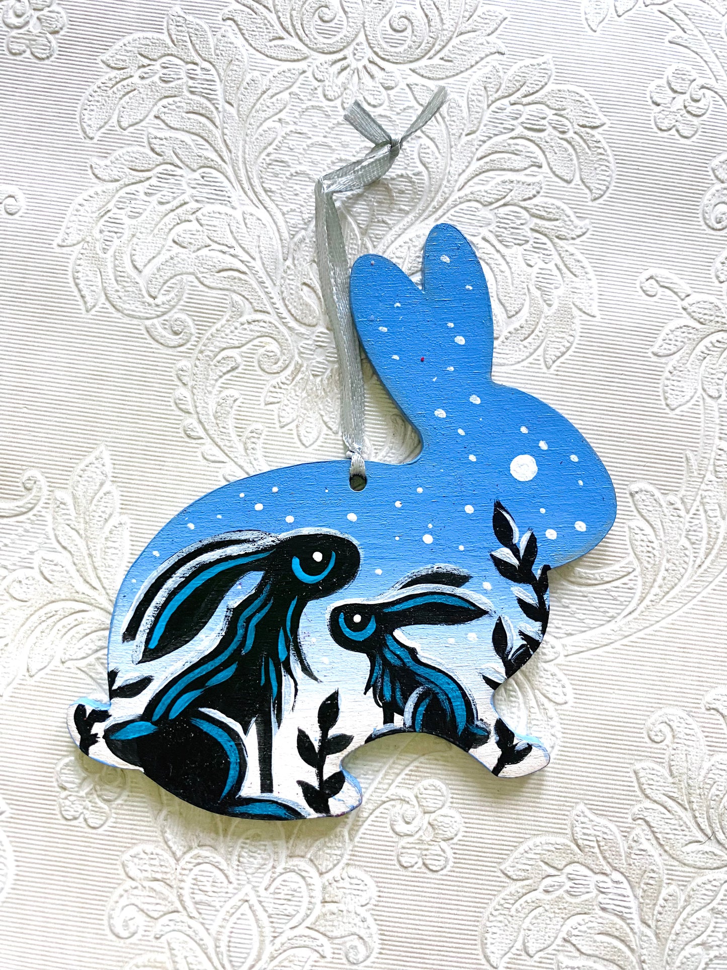 Hand-painted rabbit ornament / Kézzel festett nyuszi dísz