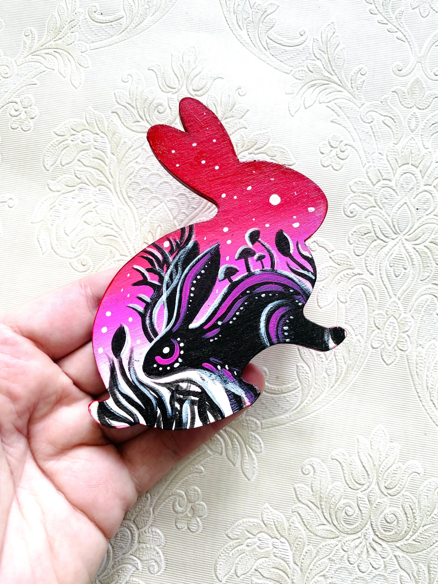 Hand-painted bunny magnet / Kézzel festett nyuszi mágnes
