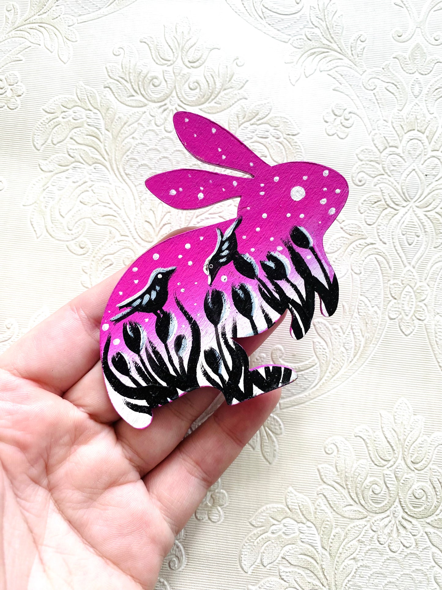 Hand-painted bunny magnet / Kézzel festett nyuszi mágnes