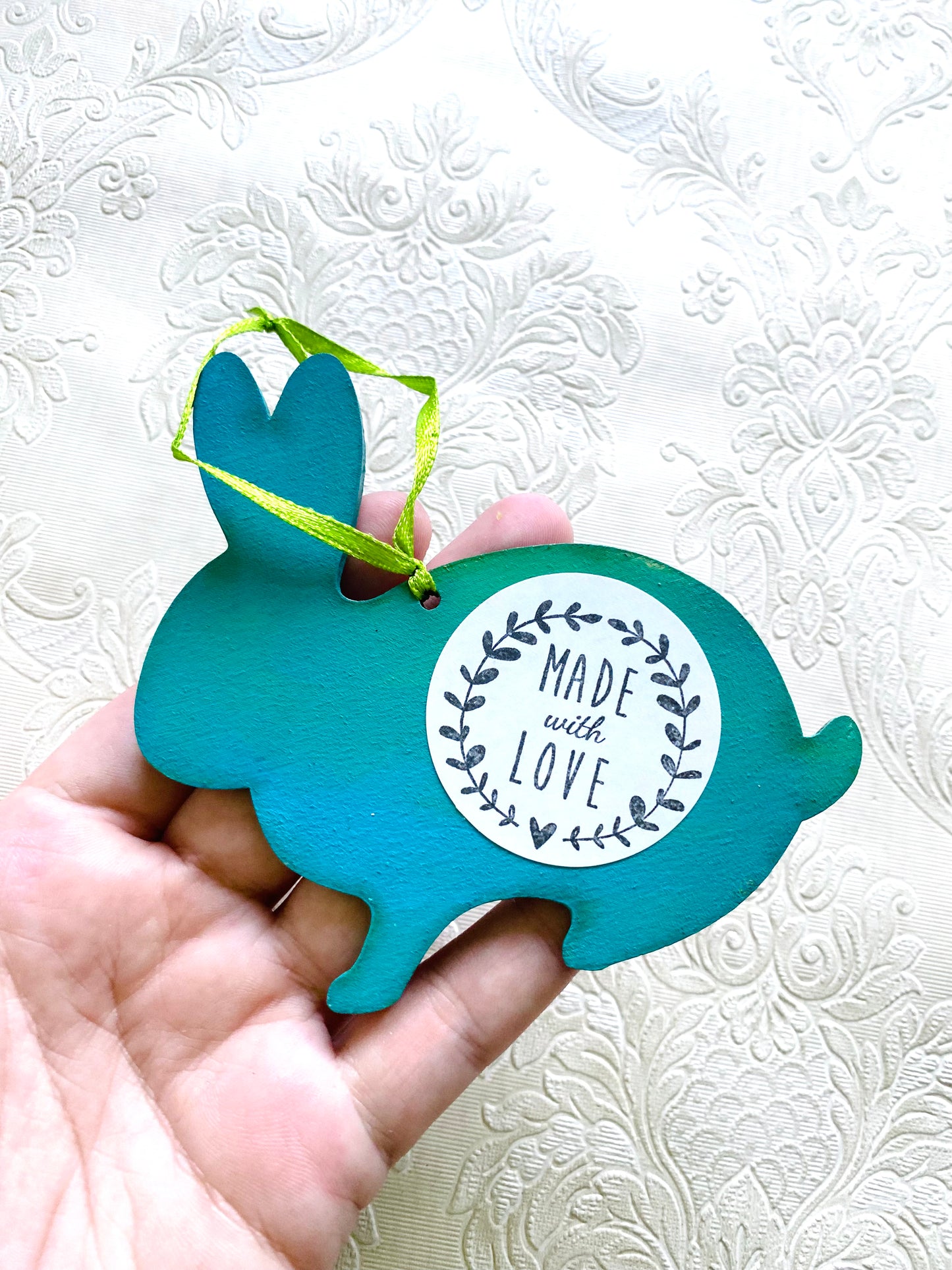 Hand-painted rabbit ornament / Kézzel festett nyuszi dísz