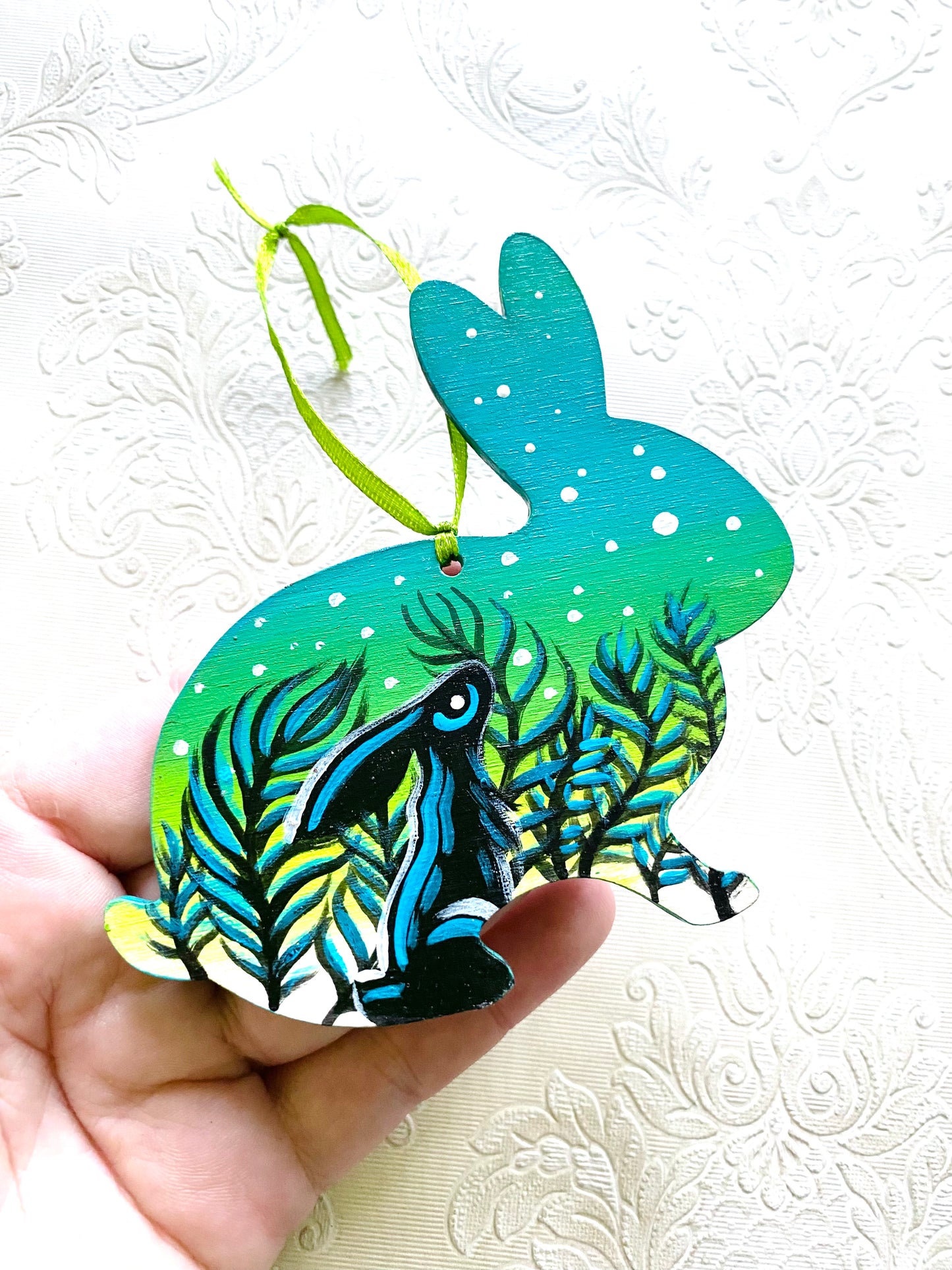 Hand-painted rabbit ornament / Kézzel festett nyuszi dísz