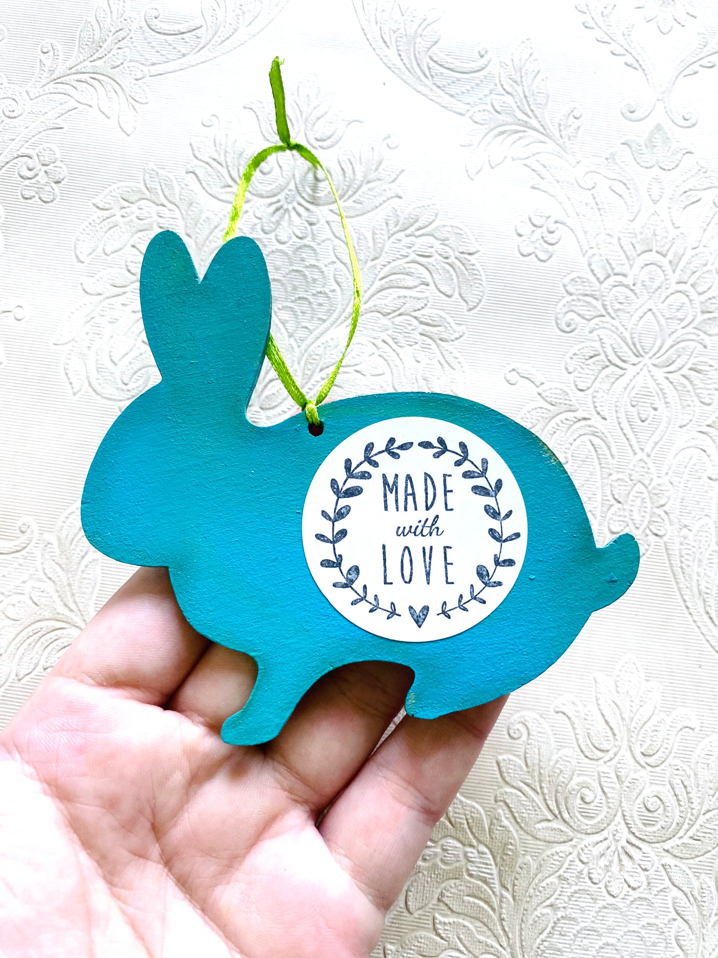 Hand-painted rabbit ornament / Kézzel festett nyuszi dísz
