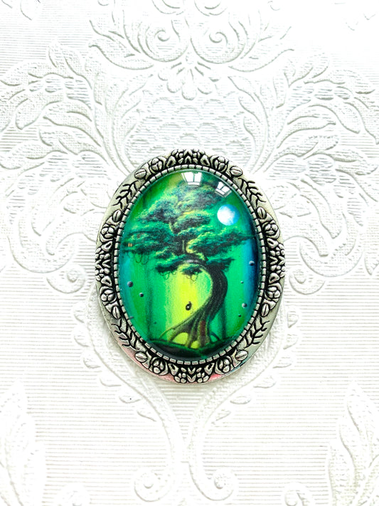 Big oval brooch / Nagy ovális bross egyedi grafikával