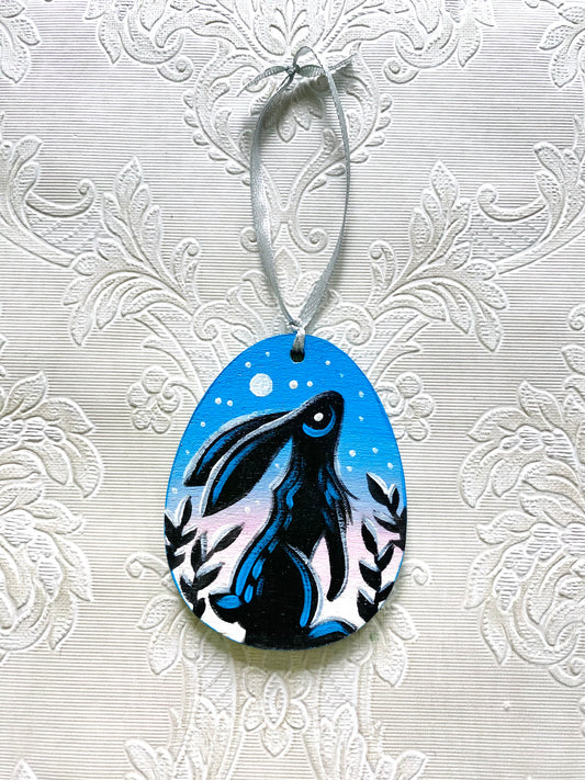 Hand-painted hanging egg ornament / Kézzel festett akasztós tojás dísz