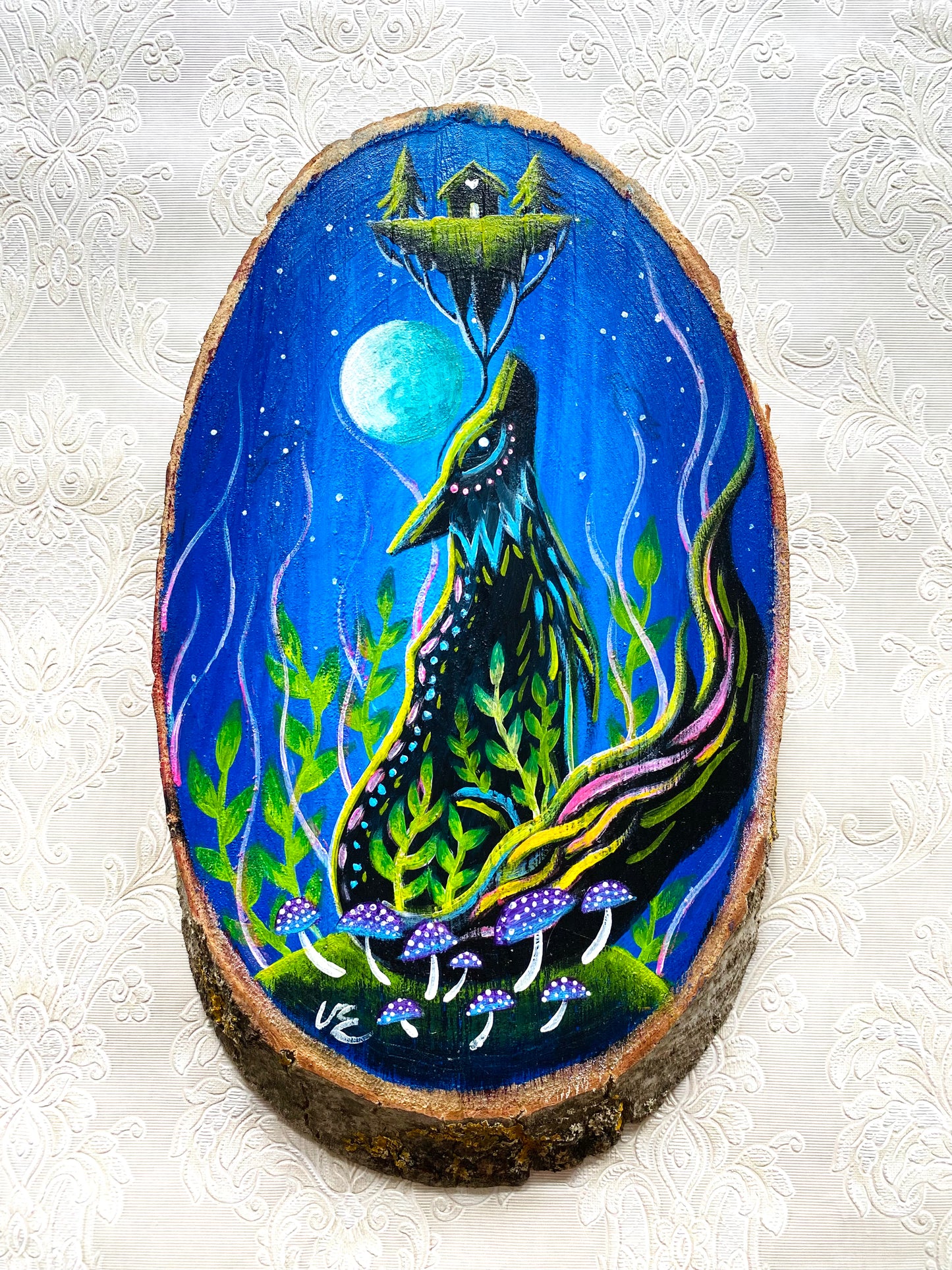 Big, oval wood slice painting / Nagy, ovális kézzel festett fakorong