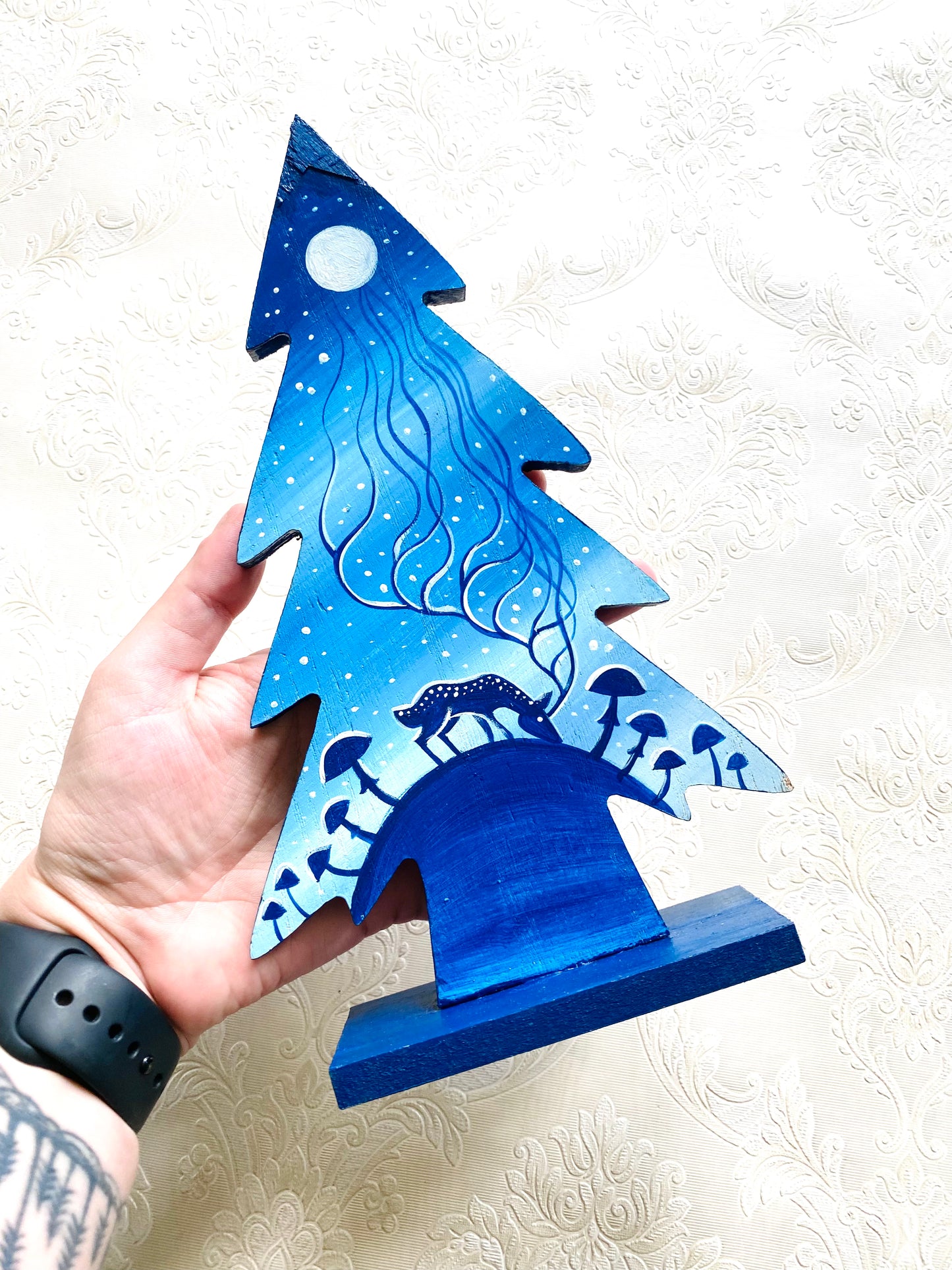 Handbemalte Kiefernfigur KLEINER / Kézzel festett fenyőfa figura KISEBB