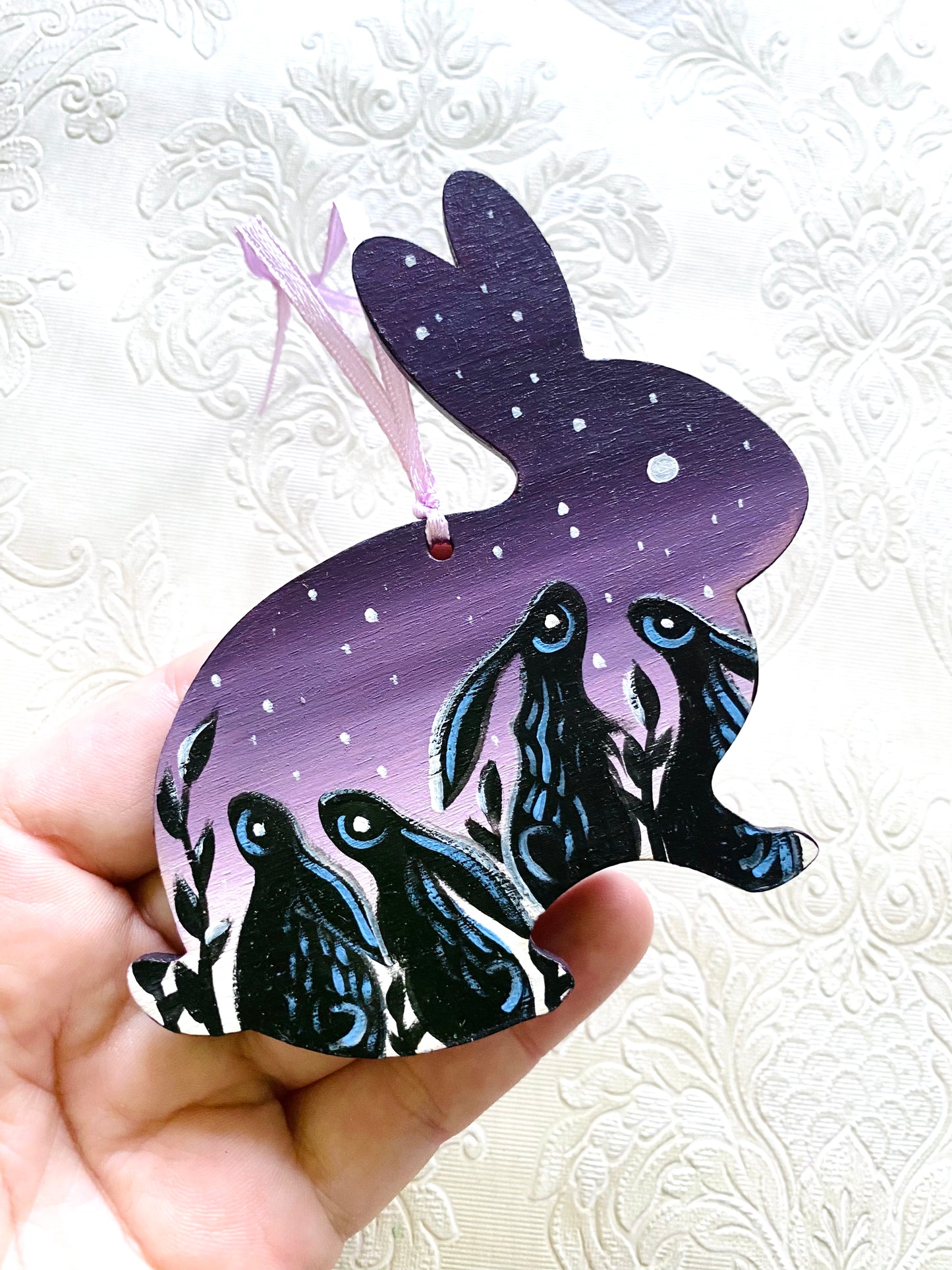 Hand-painted rabbit ornament / Kézzel festett nyuszi dísz