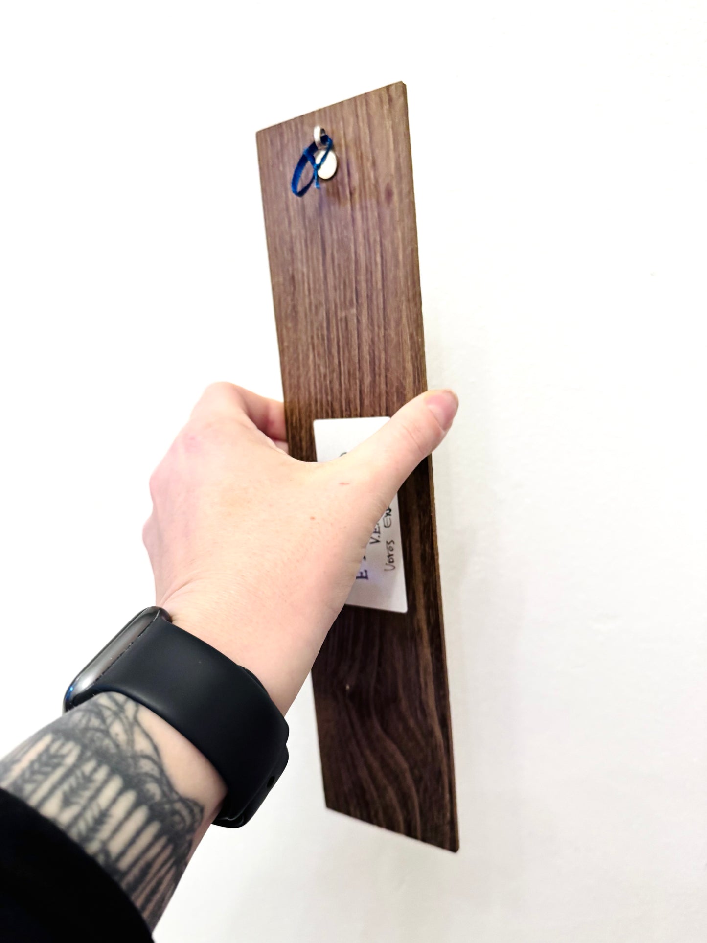 Parkettaléc-festmény KISEBB / Painting on wooden parquette strip, SMALLER SIZE