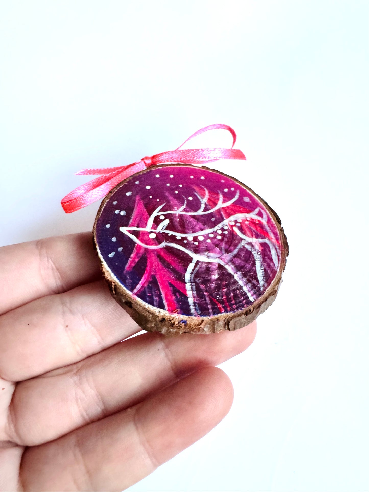 Hand-painted mini wood slice 2 in 1 BROOCH and PENDANT / Kézzel festett mini fakorong BROSS és MEDÁL Springcollection