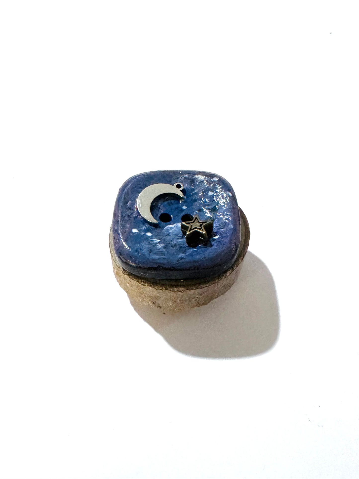 Hand-painted mini wood & button MAGNET / Kézzel festett mini fakorong & gomb MÁGNES