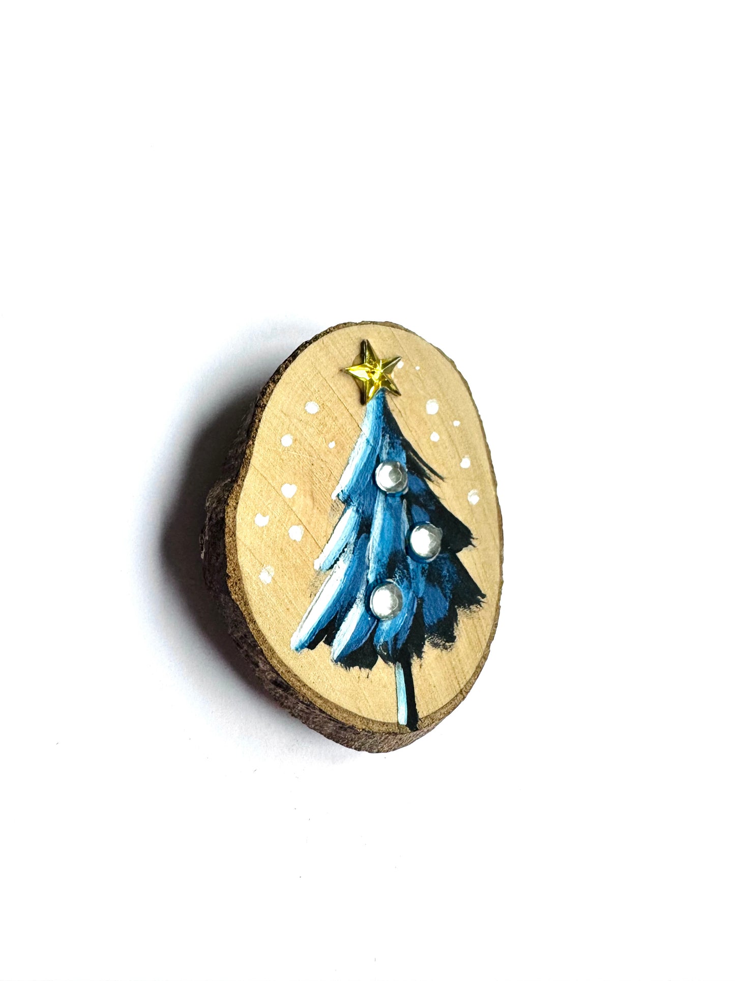 Hand-painted small Christmas tree MAGNET / Kézzel festett kicsi karácsonyfa fakorong MÁGNES