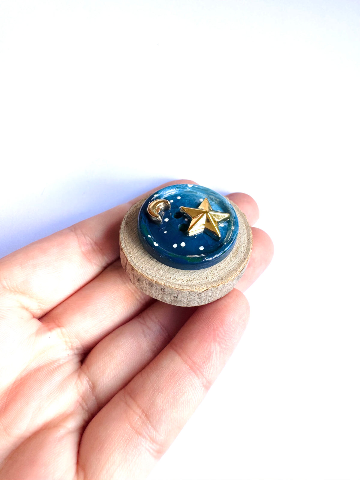 Hand-painted mini wooden MAGNET / Kézzel festett mini fakorong MÁGNES