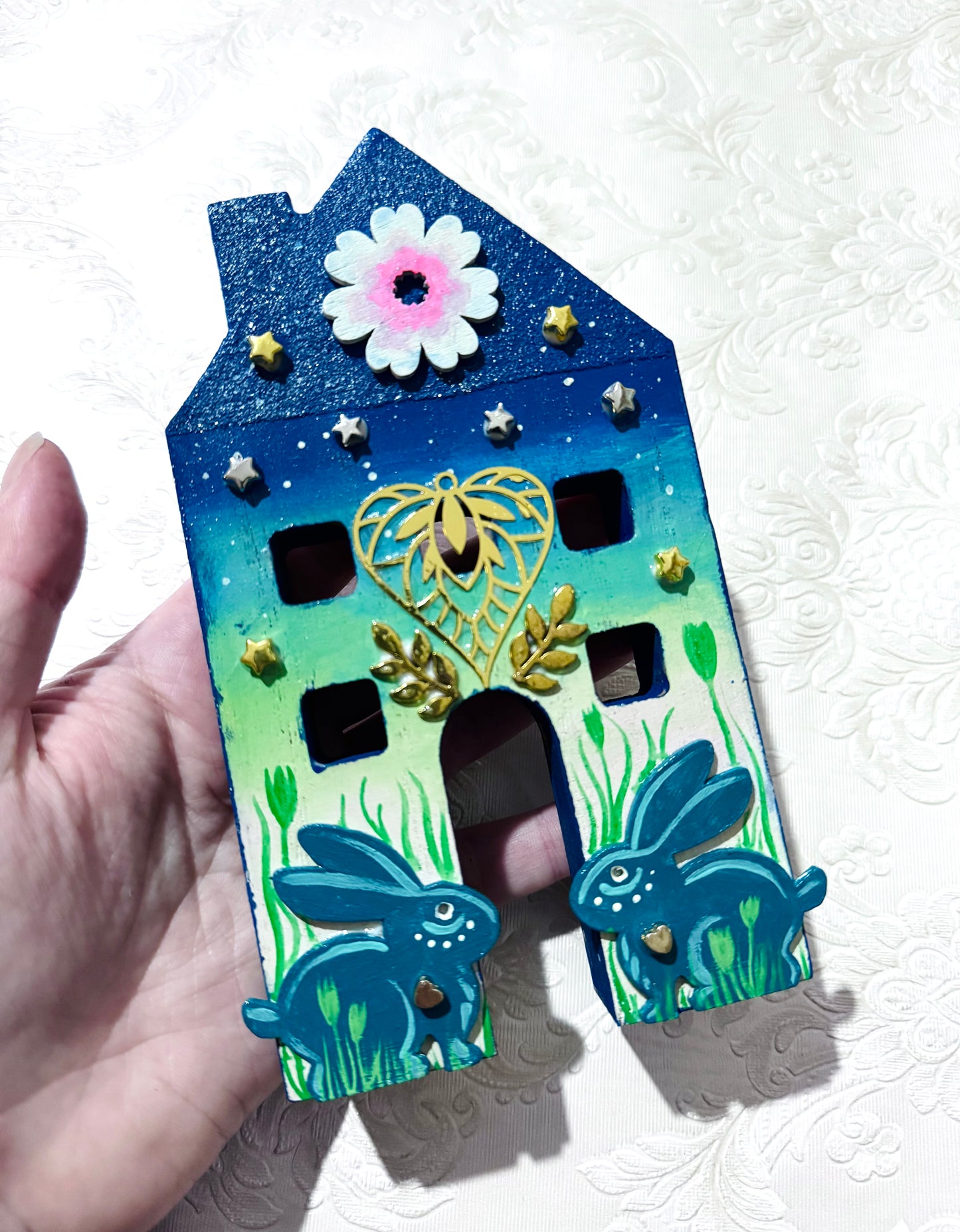 Hand-painted magic house / Kézzel festett varázsházikó