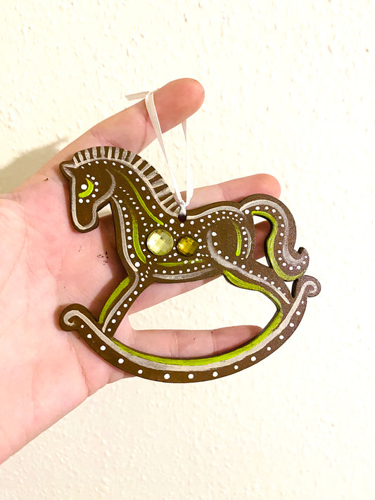 Hand-painted “gingerbread” rocking horse ornament / Kézzel festett “mézeskalács” hintaló dísz