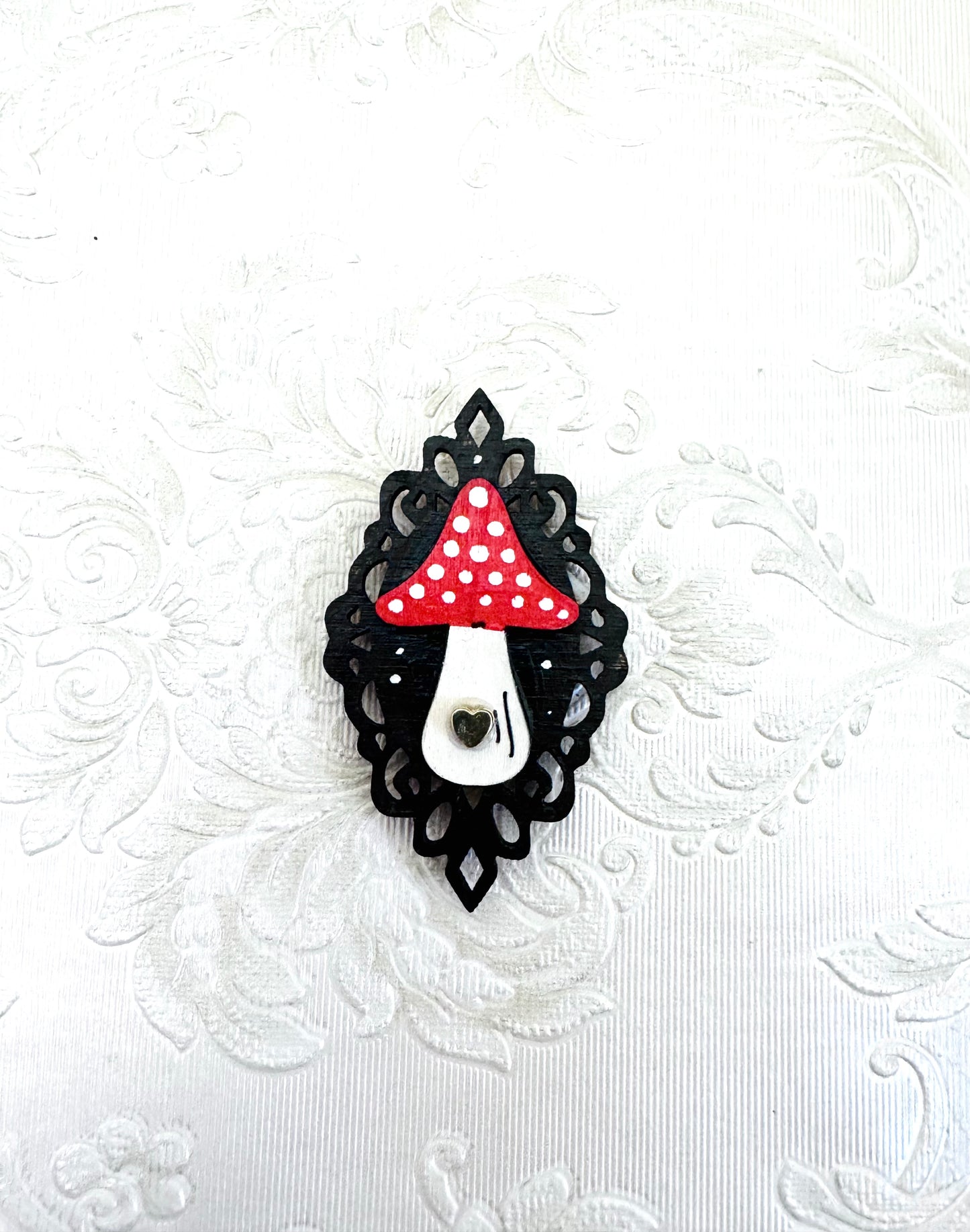 Hand-painted small ornate mushroom MAGNET / Kézzel festett kicsi díszes keretes gomba MÁGNES