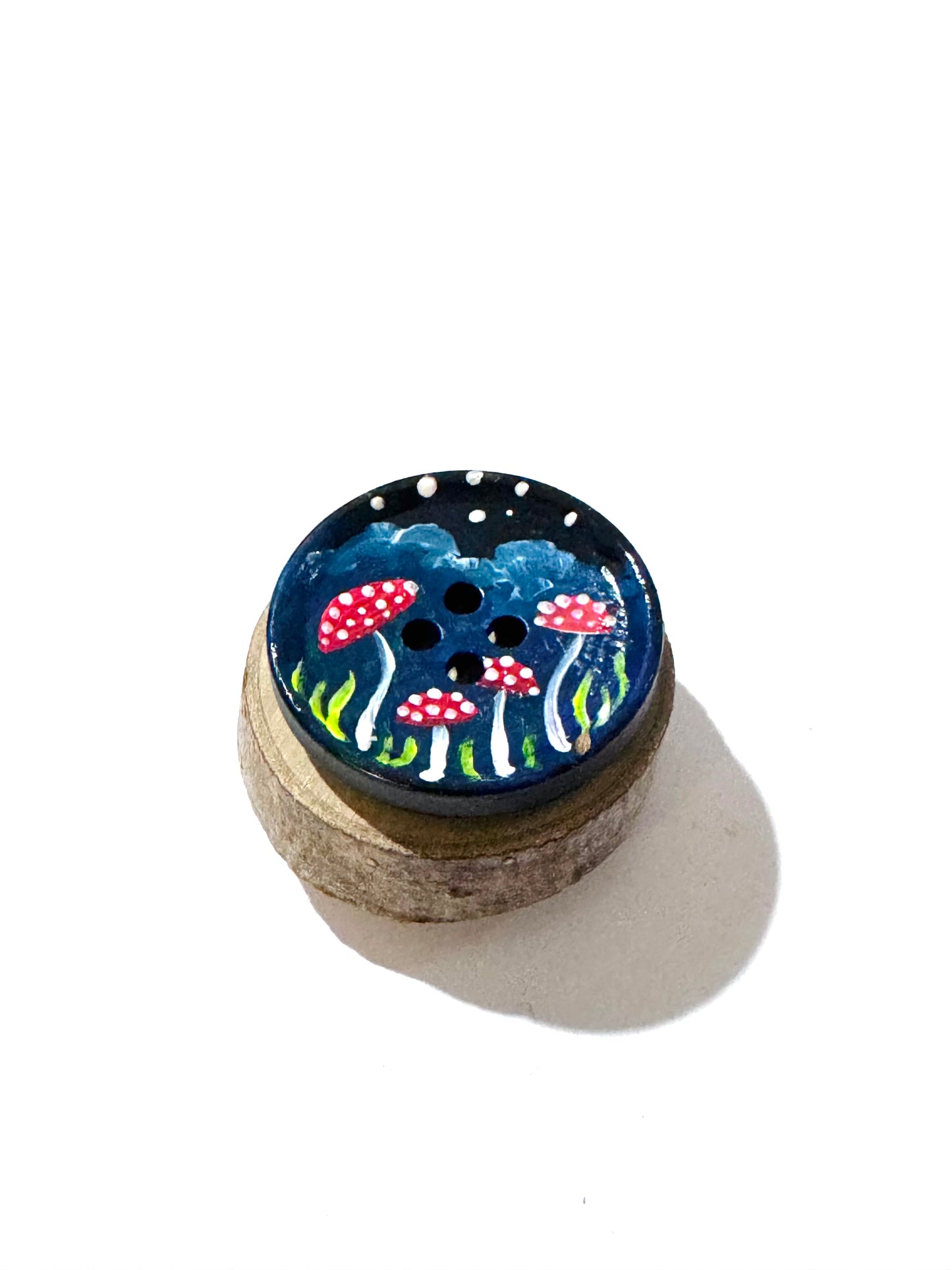 Hand-painted mini wood & button MAGNET / Kézzel festett mini fakorong & gomb MÁGNES