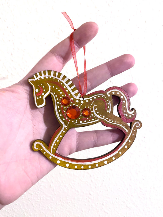 Hand-painted “gingerbread” rocking horse ornament / Kézzel festett “mézeskalács” hintaló dísz