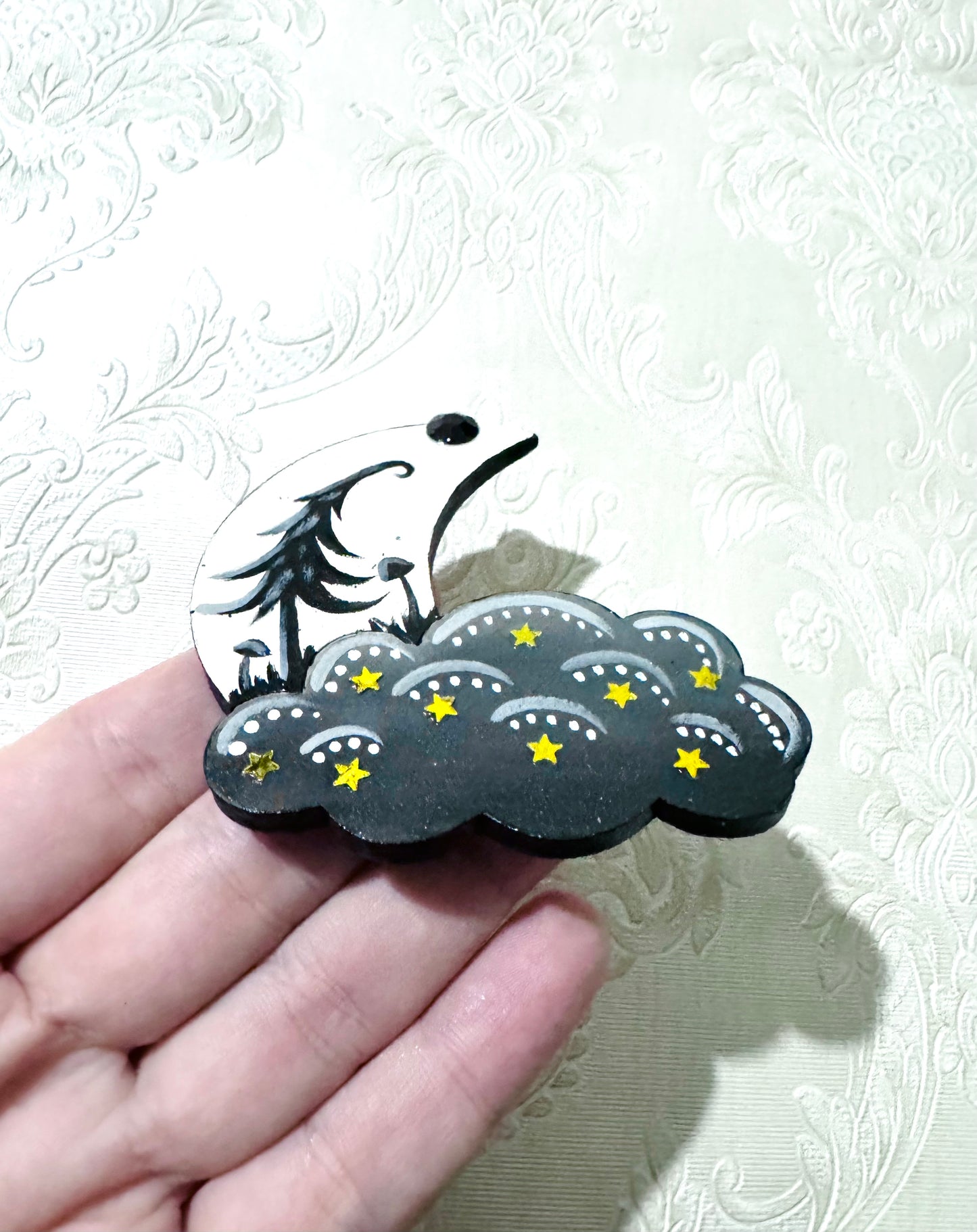 Hand-painted moon and cloud magnet / Kézzel festett hold és felhő mágnes