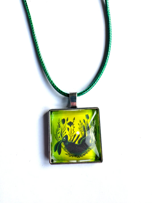 Square pendant / Négyzetes medál egyedi grafikával