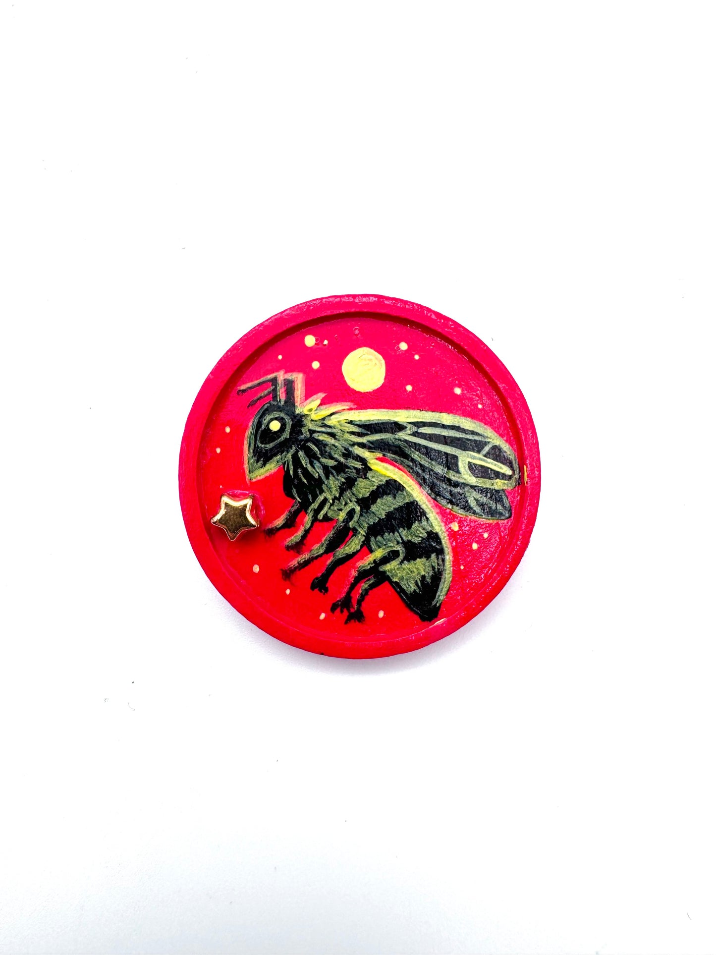 Round wooden brooch / Kerek fa bross