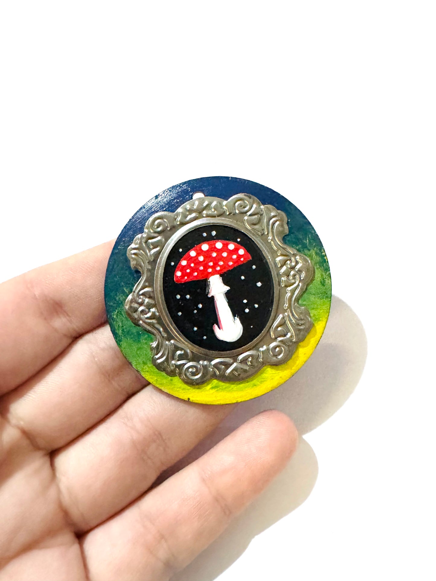 Hand-painted mini wood & steel round MAGNET / Kézzel festett mini fa & fém kerek MÁGNES