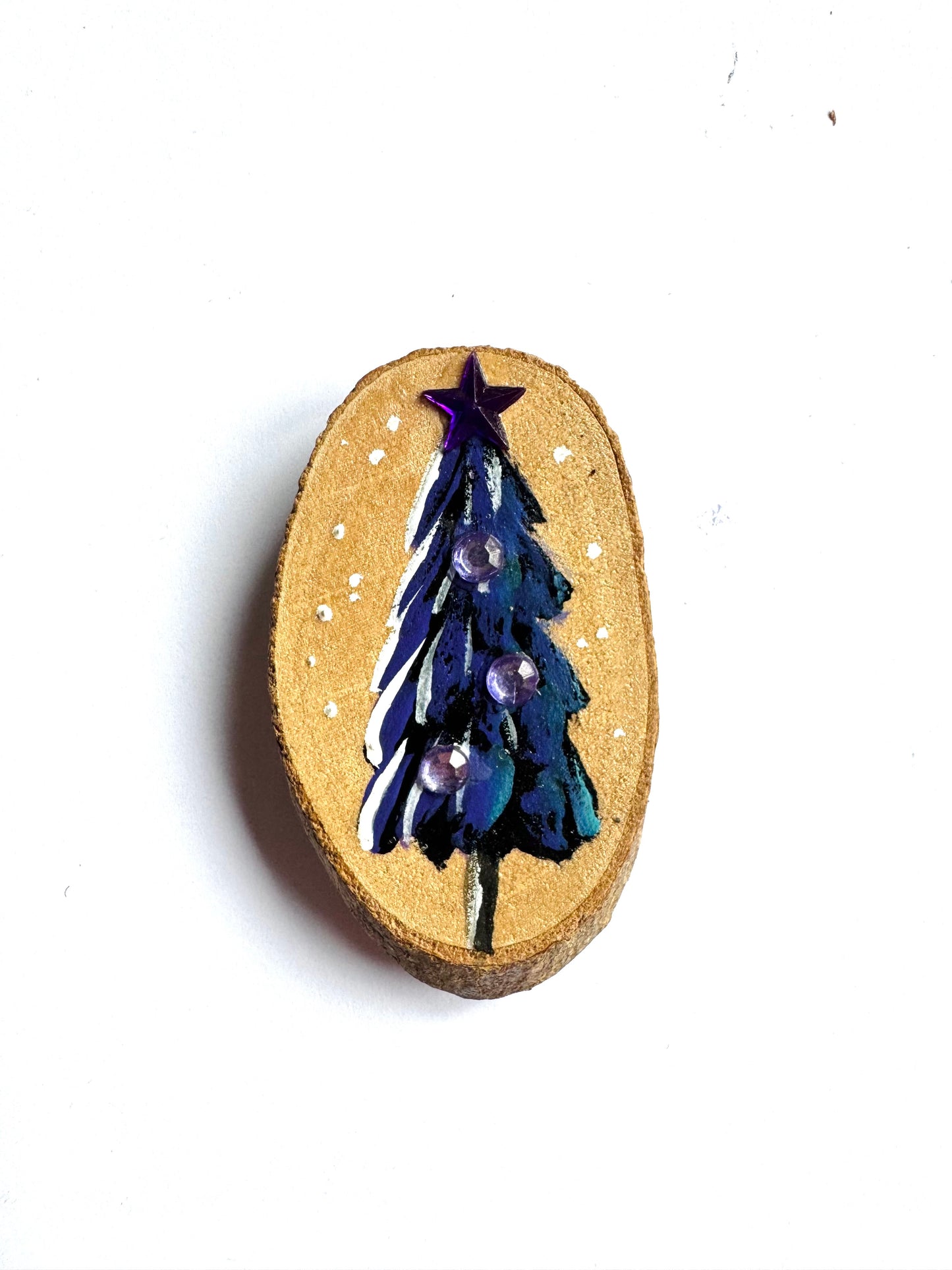 Hand-painted small Christmas tree MAGNET / Kézzel festett kicsi karácsonyfa fakorong MÁGNES