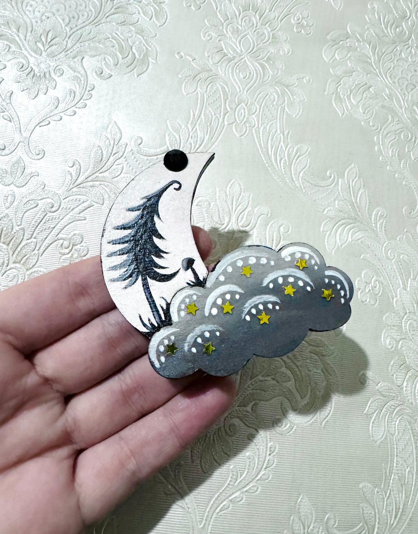 Hand-painted moon and cloud magnet / Kézzel festett hold és felhő mágnes