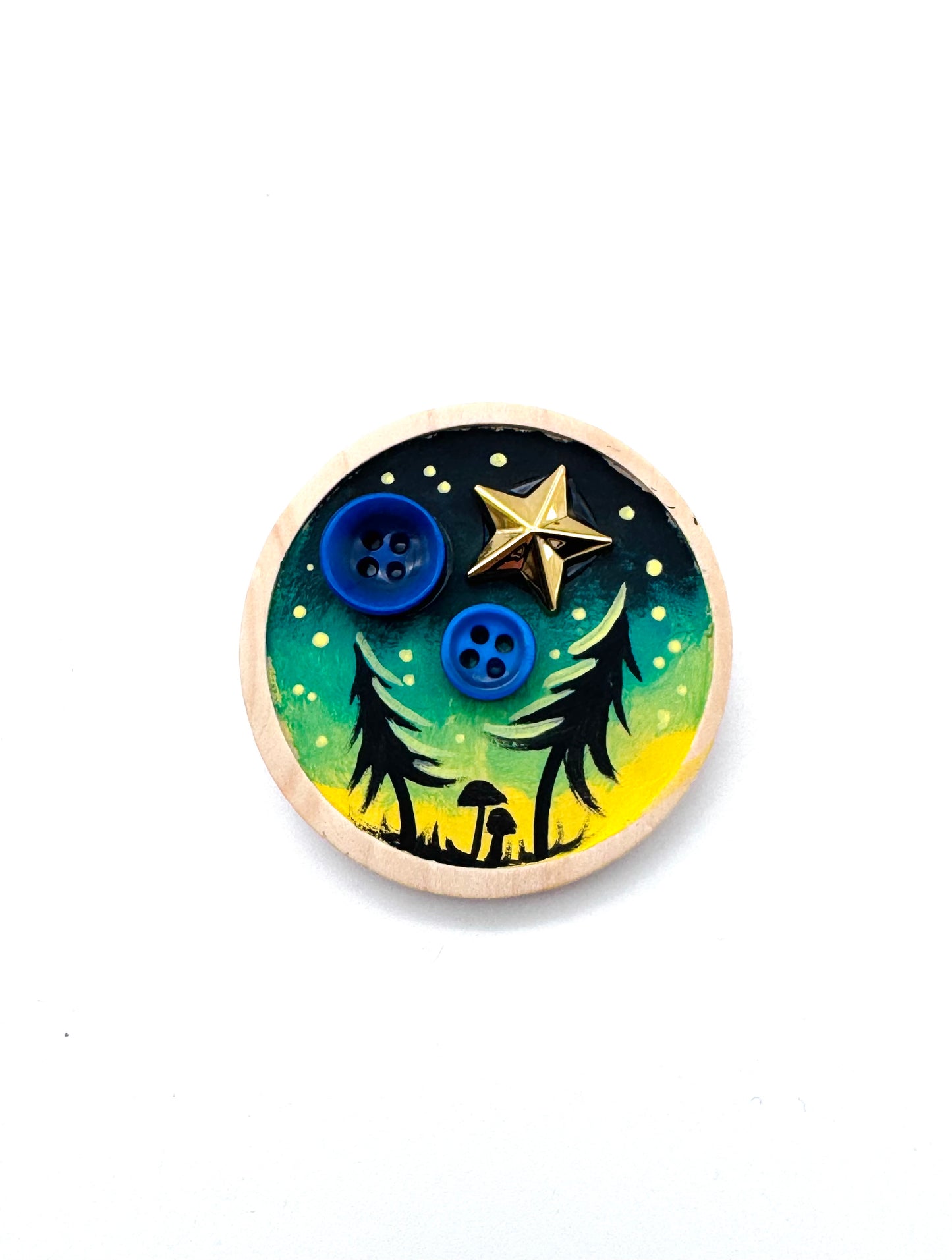 Round wooden brooch / Kerek fa bross