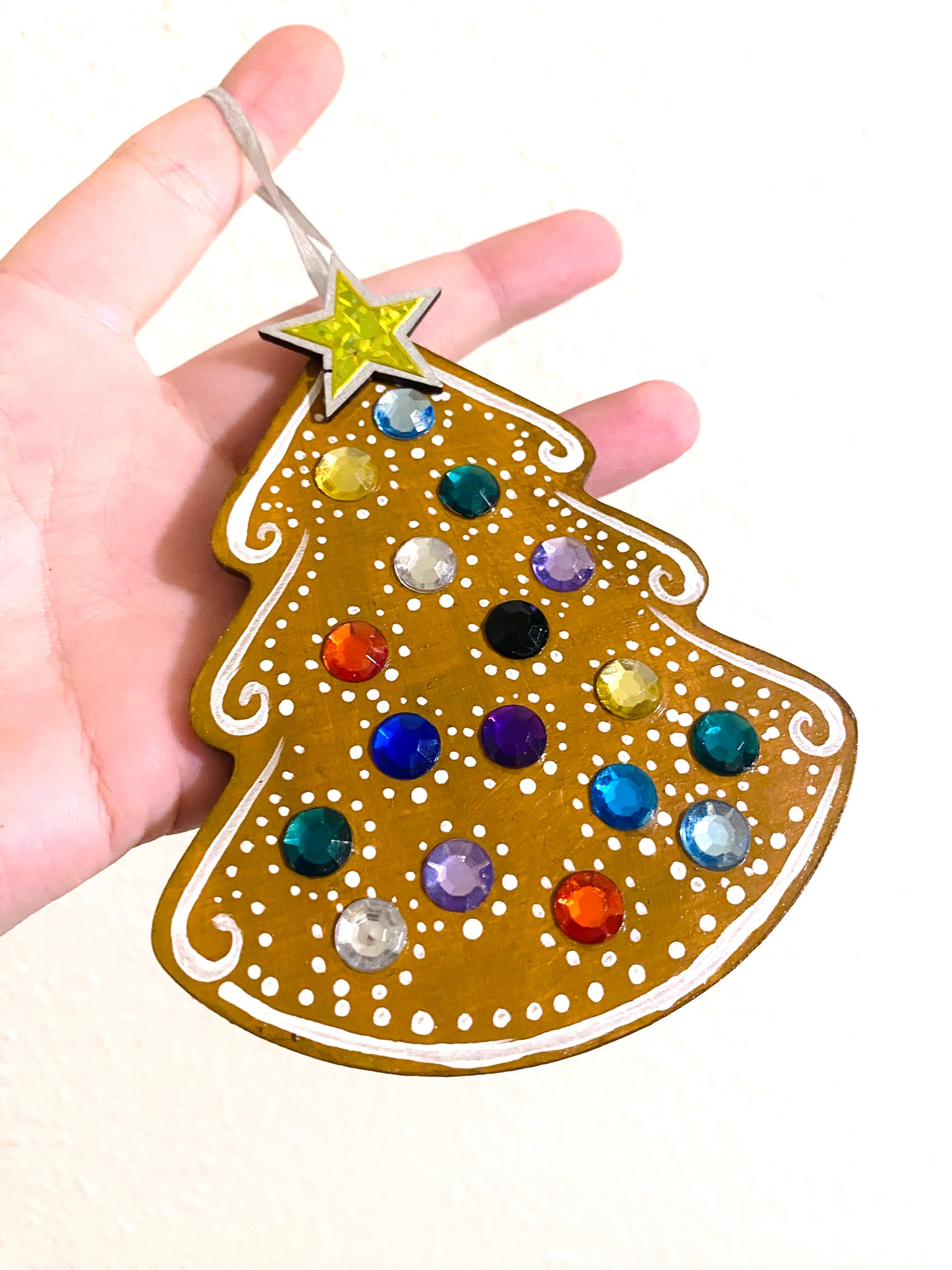 Hand-painted “gingerbread” Christmas tree ornament / Kézzel festett “mézeskalács” karácsonyfa dísz