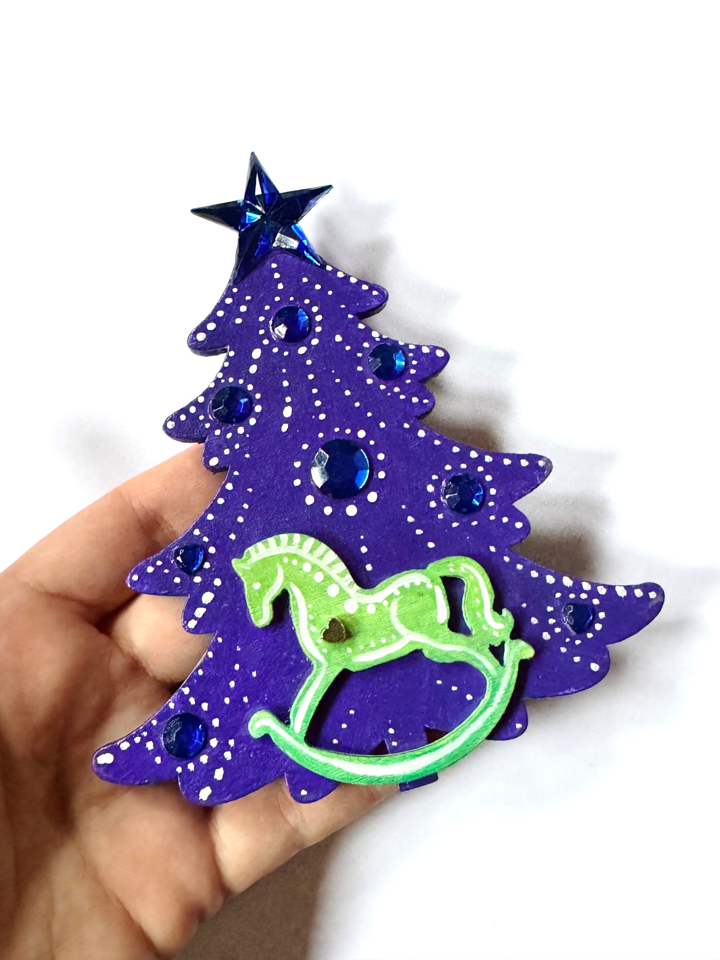 Hand-painted Christmas tree magnet / Kézzel festett karácsonyfa mágnes