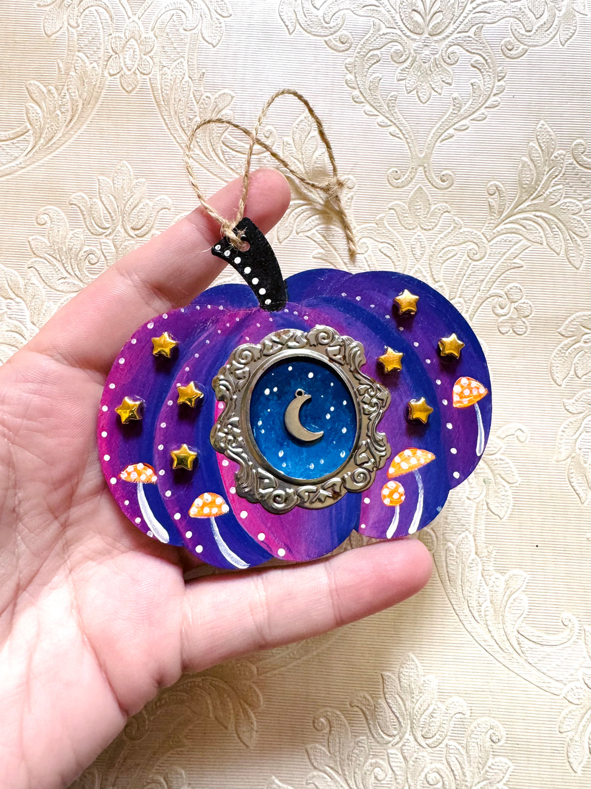 Hand-painted pumpkin MAGNET / Kézzel festett varázstök mágnes