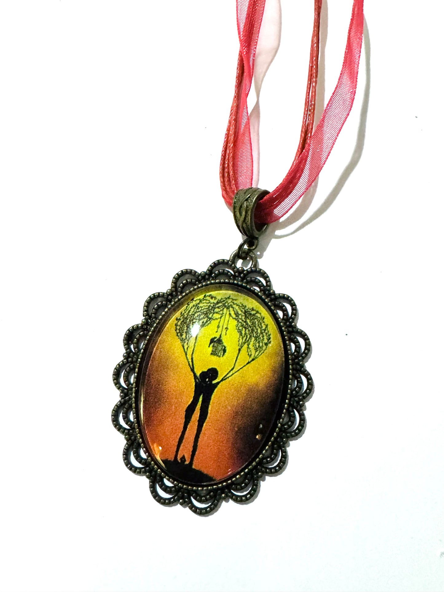 Big oval pendant / Nagy ovális medál egyedi grafikával