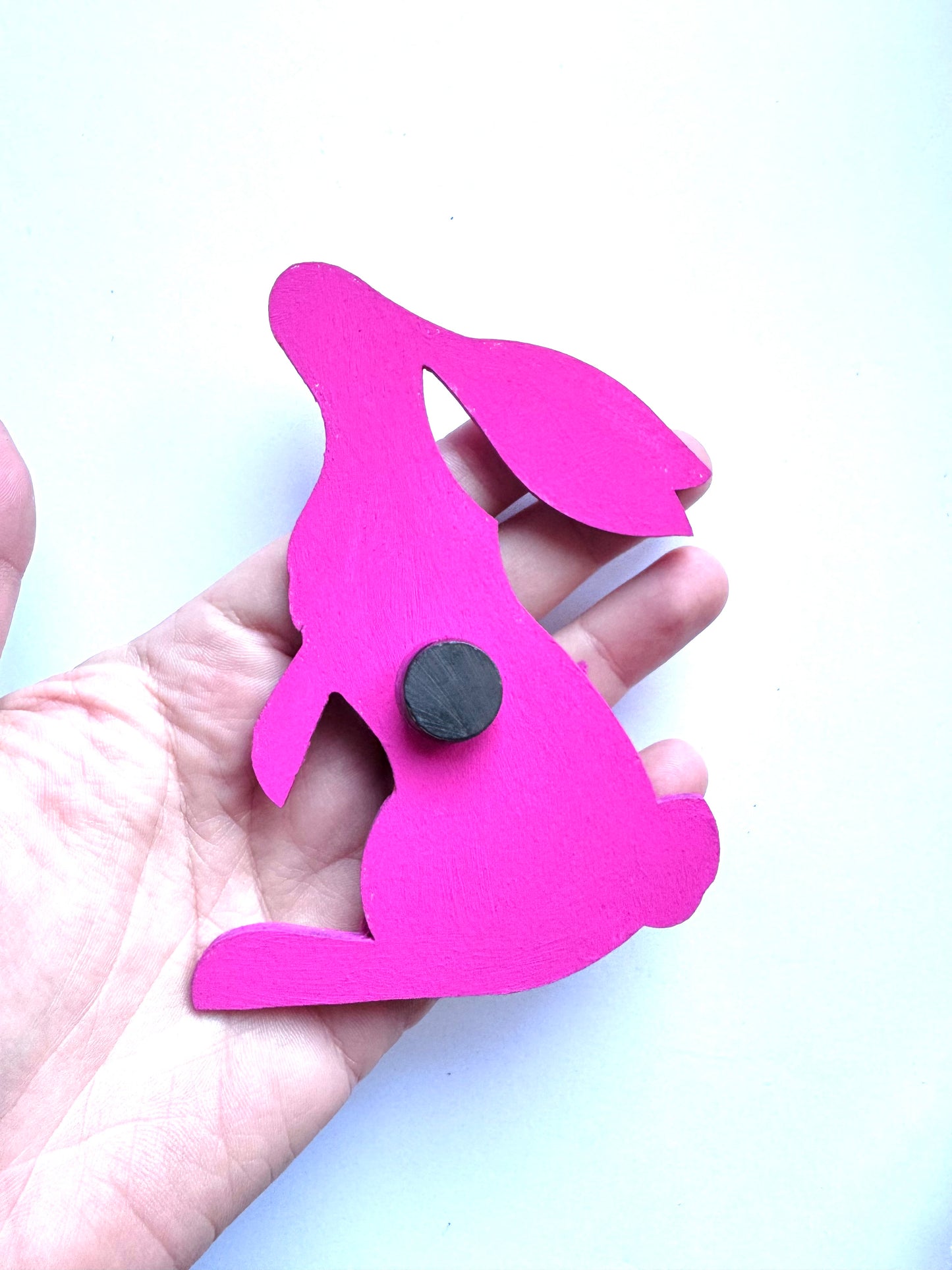 Hand-painted EYCIIR rabbit MAGNET / Kézzel festett EYCIIR nyuszi mágnes