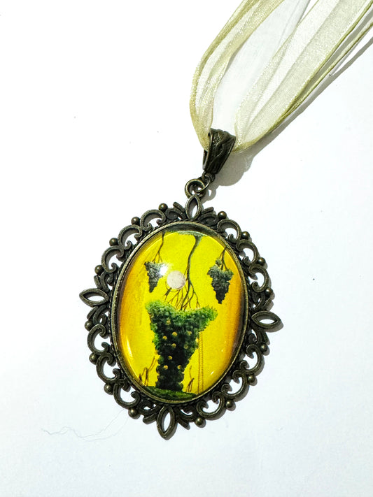 Big oval pendant / Nagy ovális medál egyedi grafikával