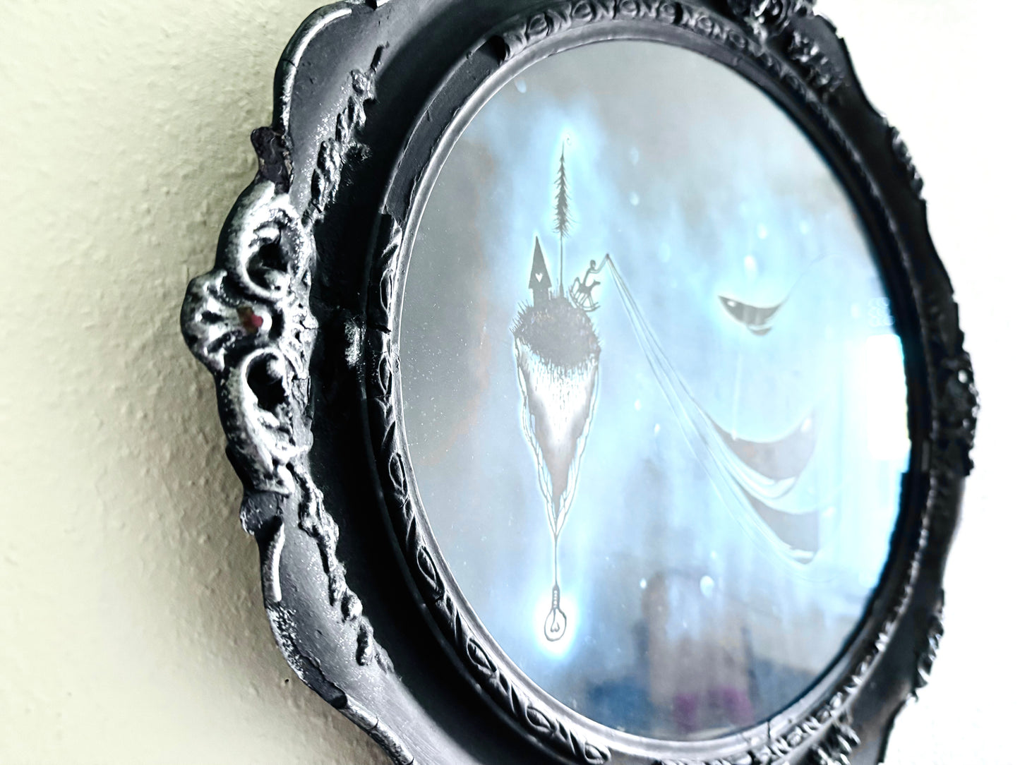 Larger framed art print (in an antique frame) / Nagyobb méretű keretezett művészi nyomat (antik keretben)