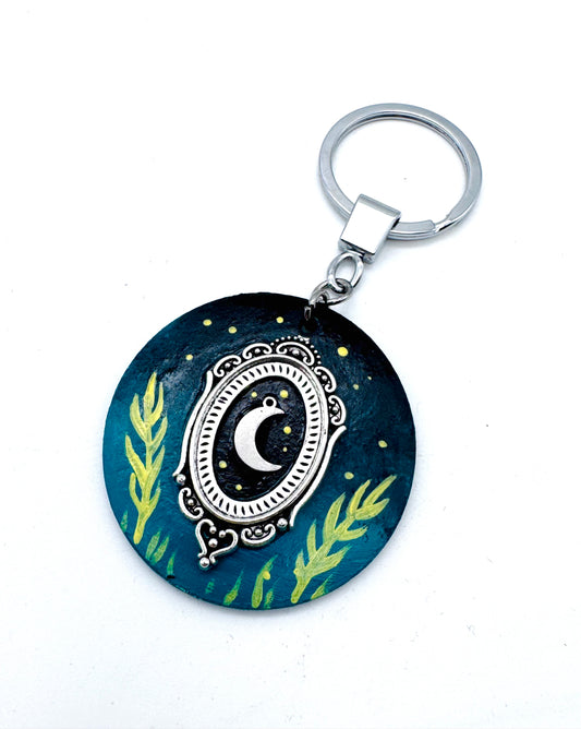 Round wooden keychain (larger size) / Kerek fa kulcstartó (nagyobb méret)