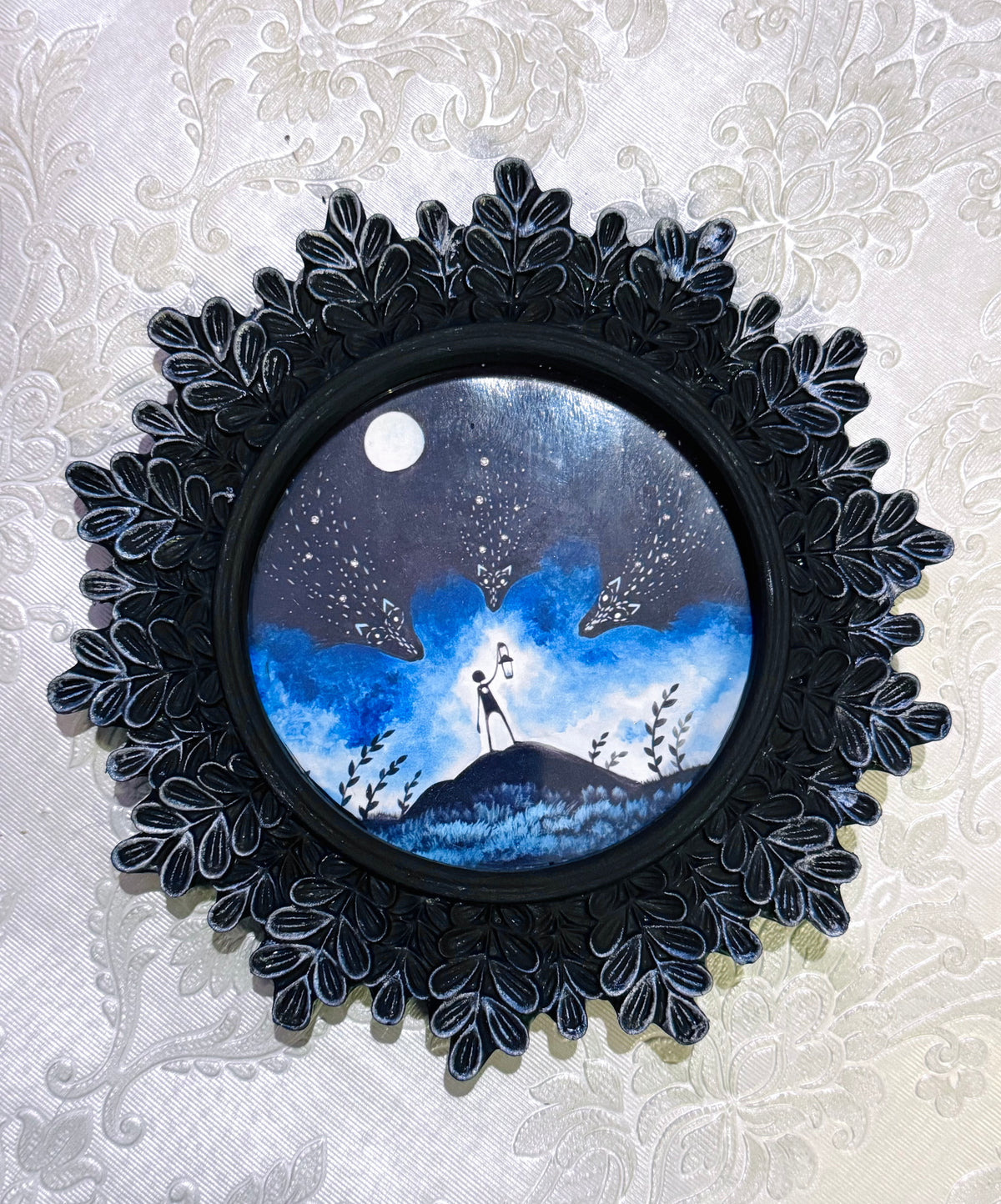 Mini round framed art print in an ornate frame / Mini kerek keretezett művészi nyomat díszes keretben
