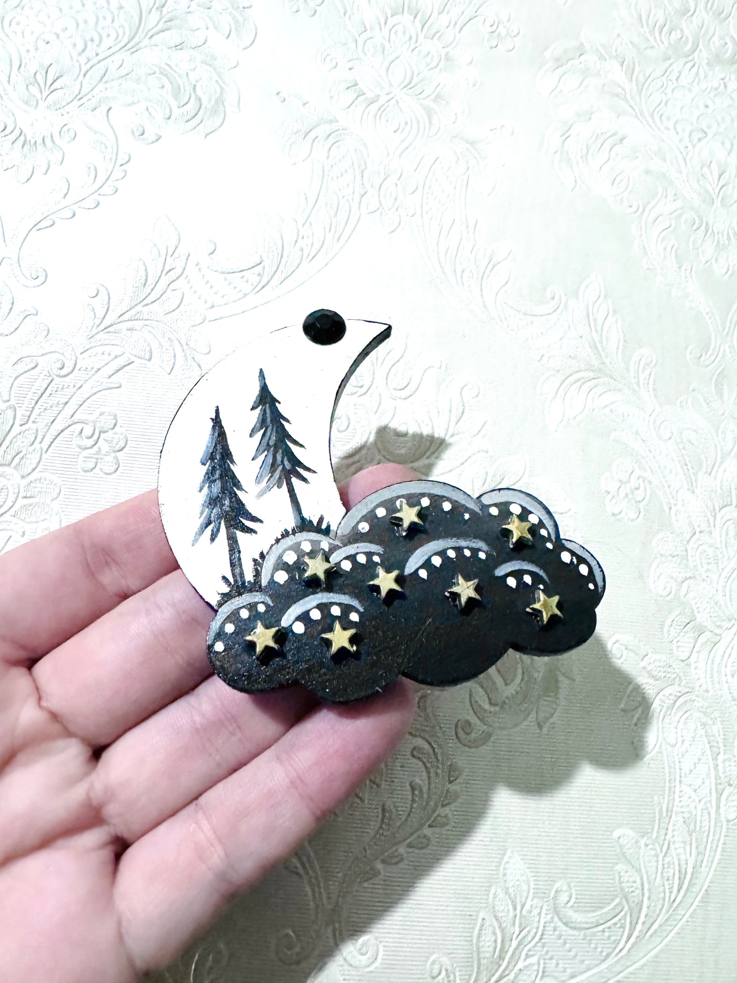 Hand-painted moon and cloud magnet / Kézzel festett hold és felhő mágnes