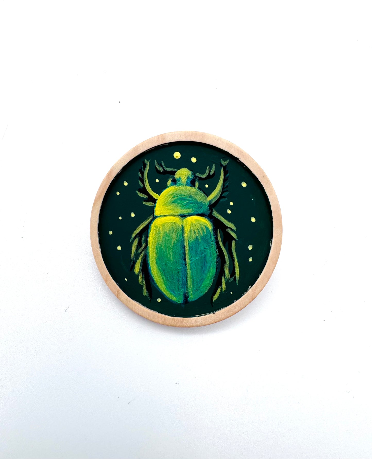 Round wooden brooch / Kerek fa bross