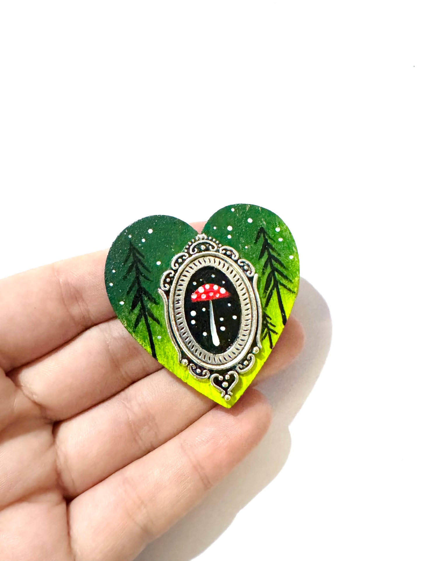 Hand-painted mini wood & steel heart MAGNET / Kézzel festett mini fa & fém szív MÁGNES