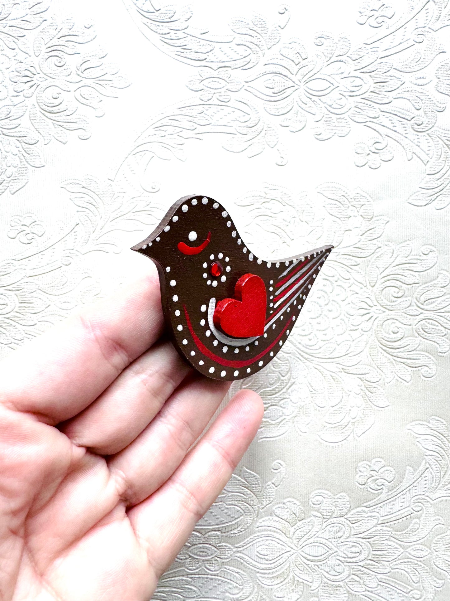 Hand-painted “gingerbread” bird magnet / Kézzel festett “mézeskalács” madárka mágnes