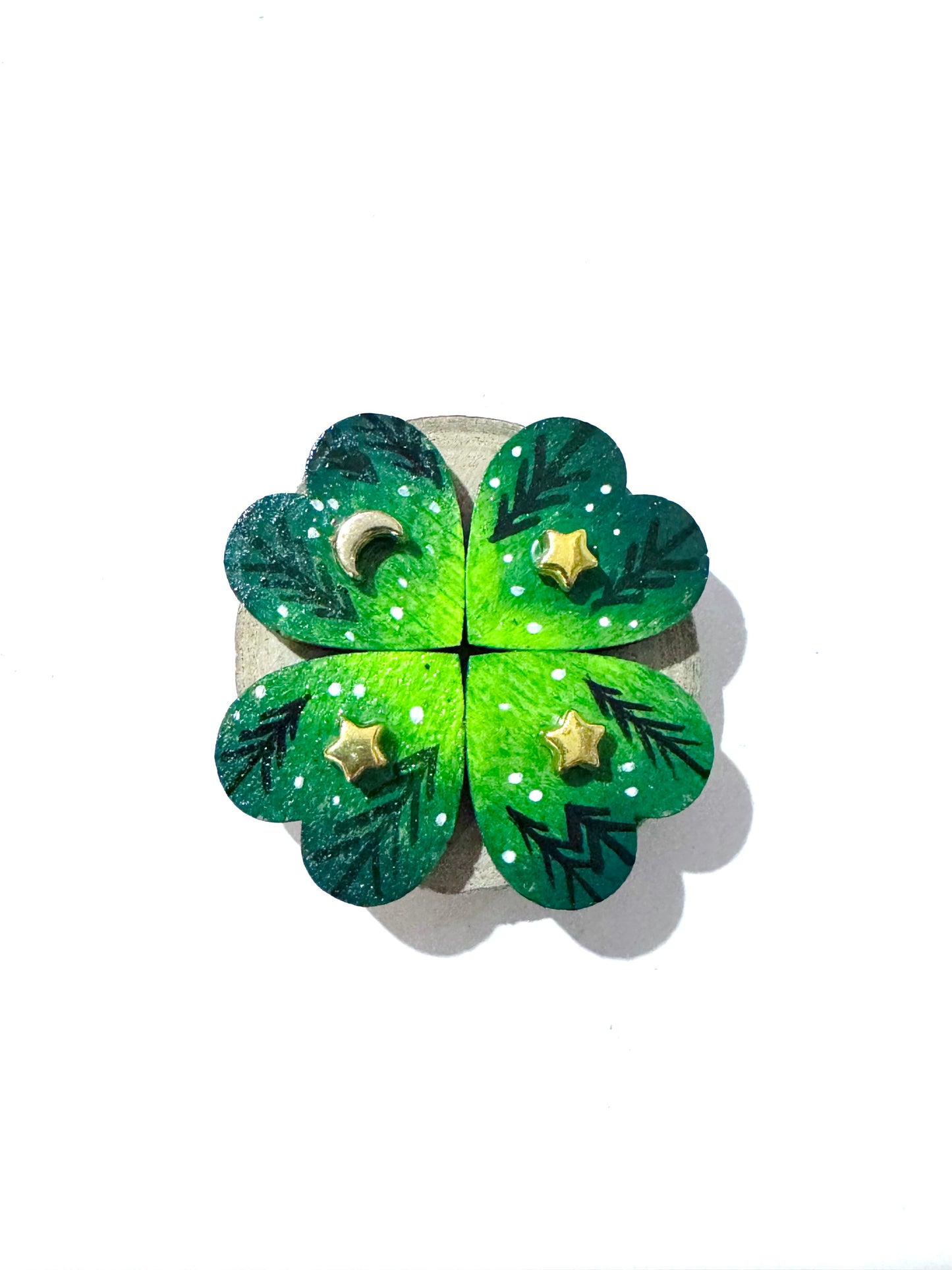 Hand-painted mini wood & steel clover MAGNET / Kézzel festett mini fa & fém lóhere MÁGNES (Copy)