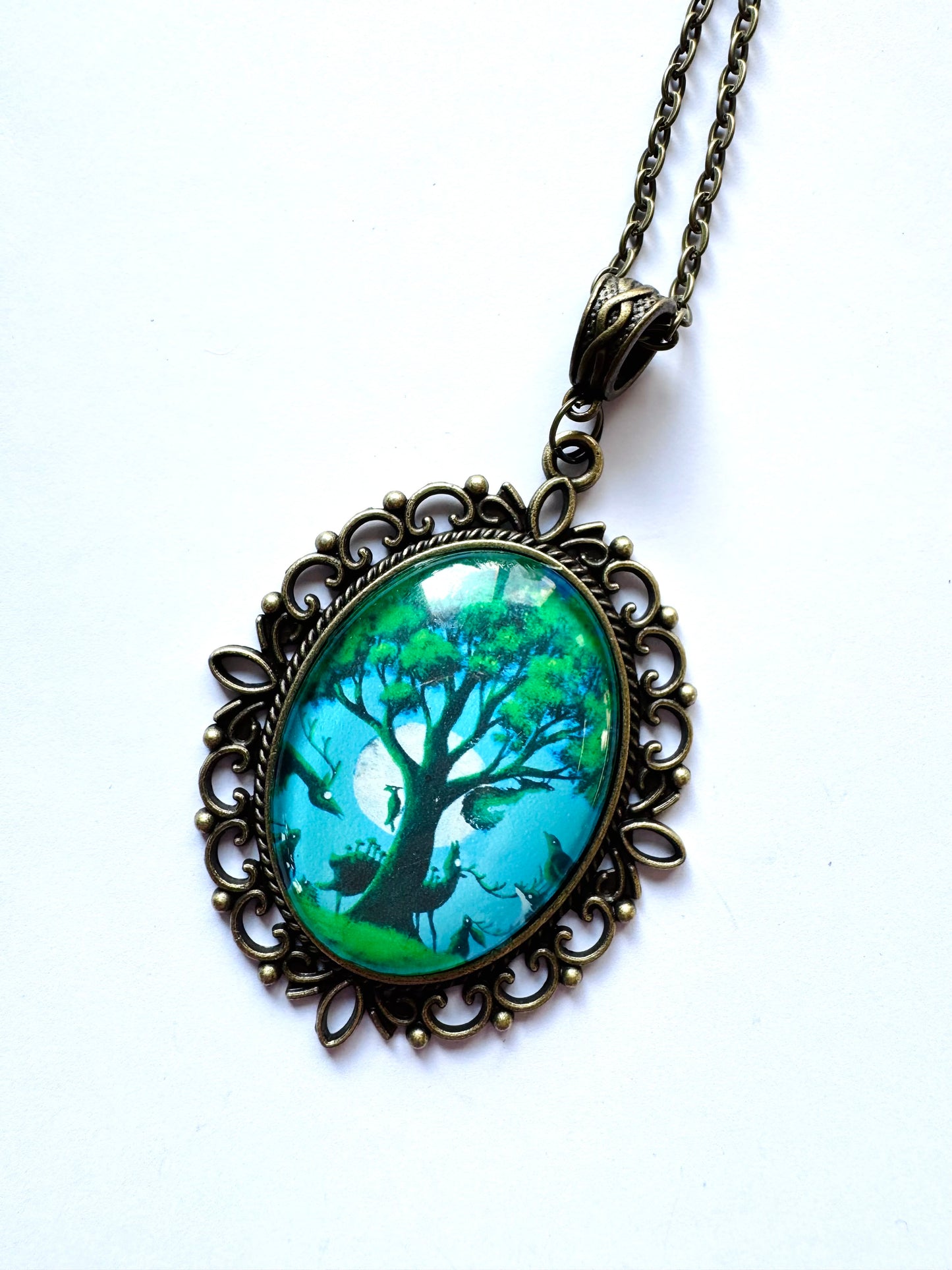 Big oval pendant / Nagy ovális medál egyedi grafikával