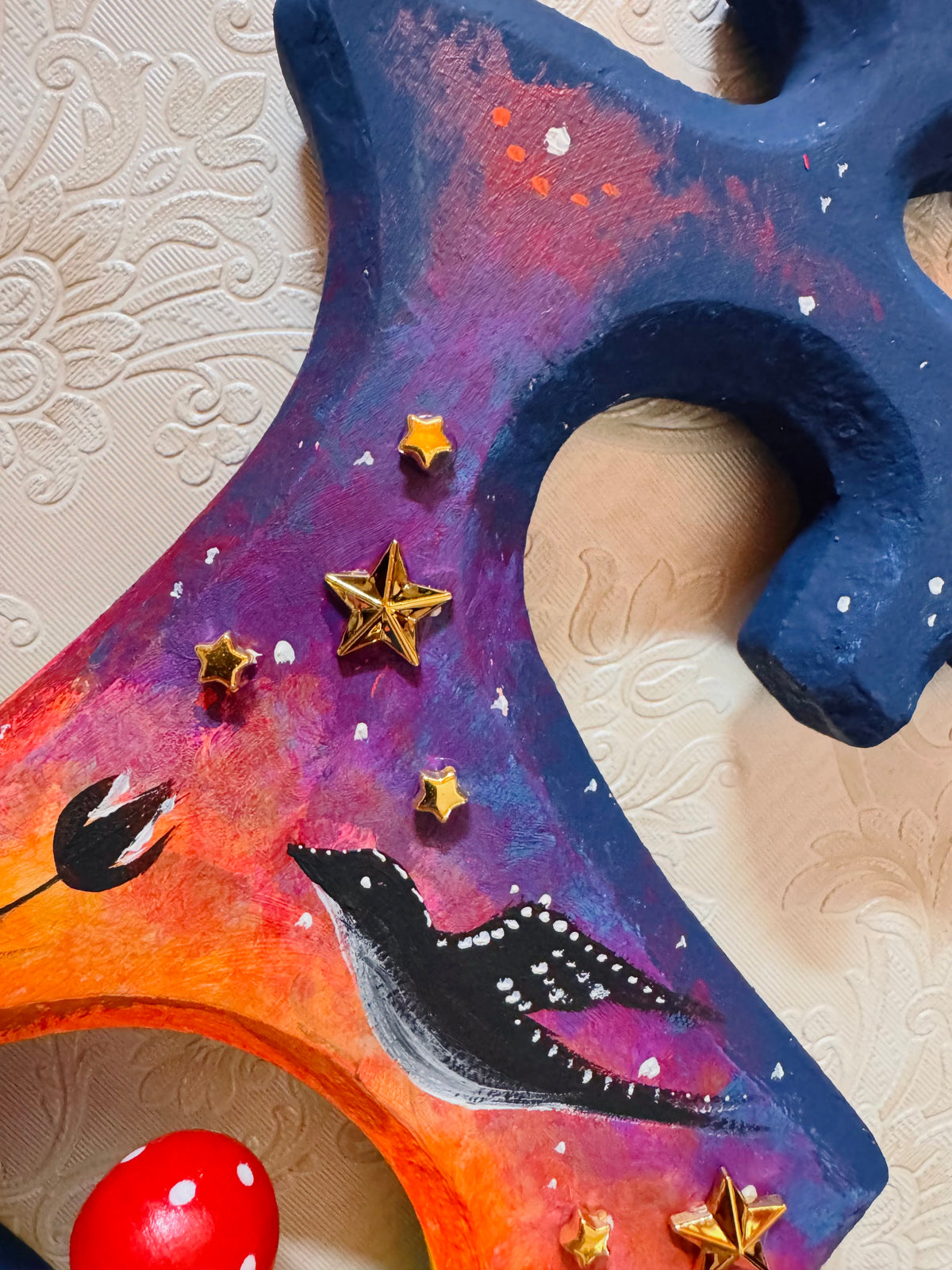Christmas deer figurine - painted on BOTH SIDES / Karácsonyi szarvas - MINDKÉT OLDALA FESTETT