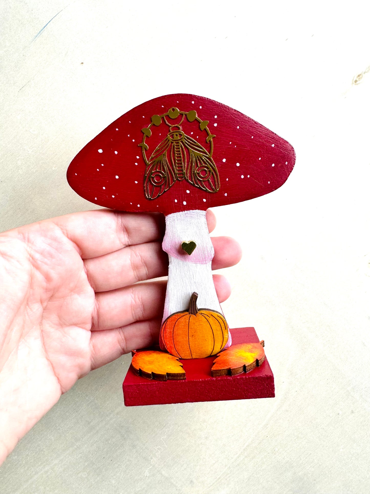 Kézzel festett gomba KISEBB / Hand-painted mushroom SMALLER