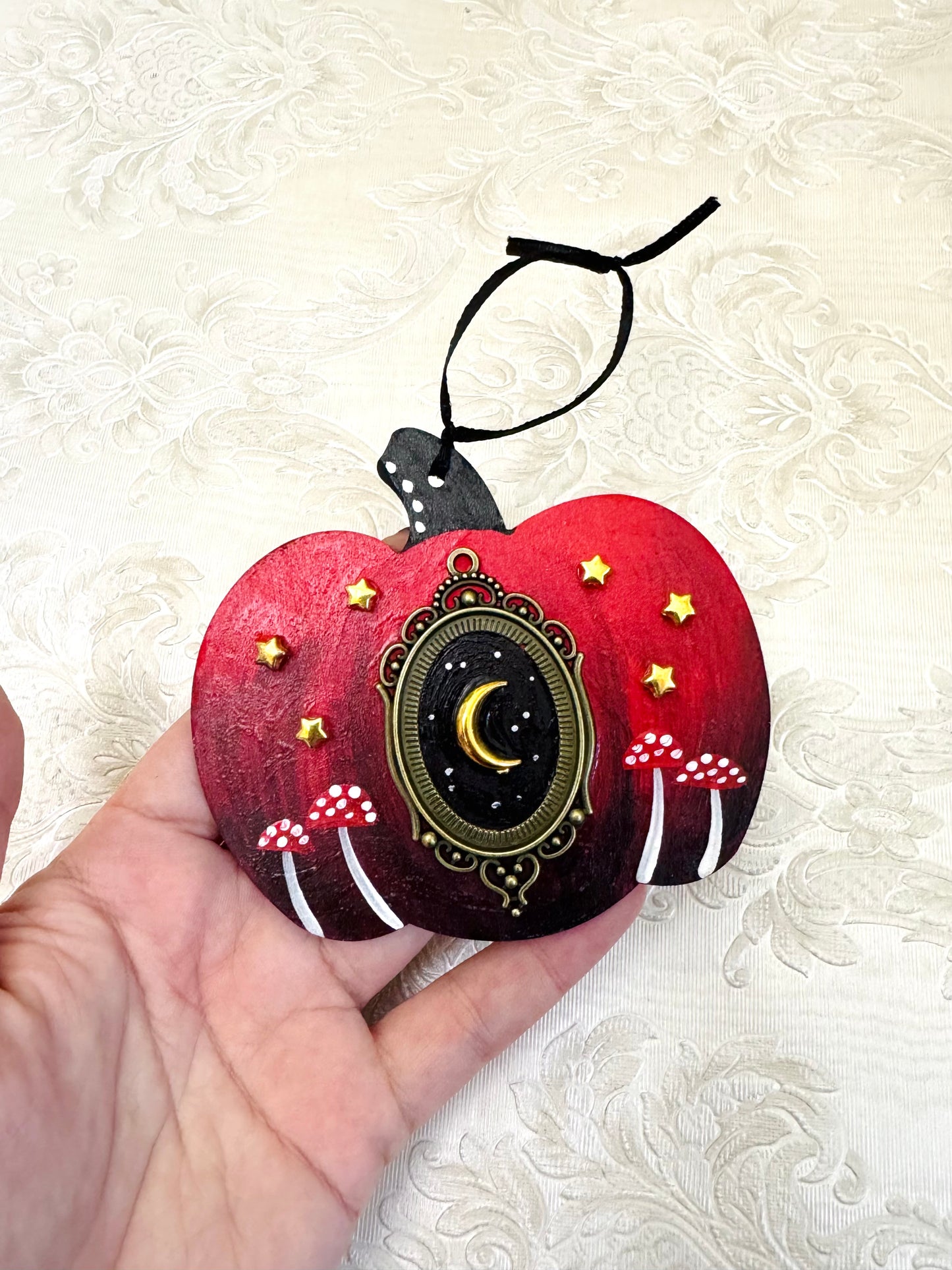 Hand-painted pumpkin MAGNET and ornament / Kézzel festett tök mágnes és dísz