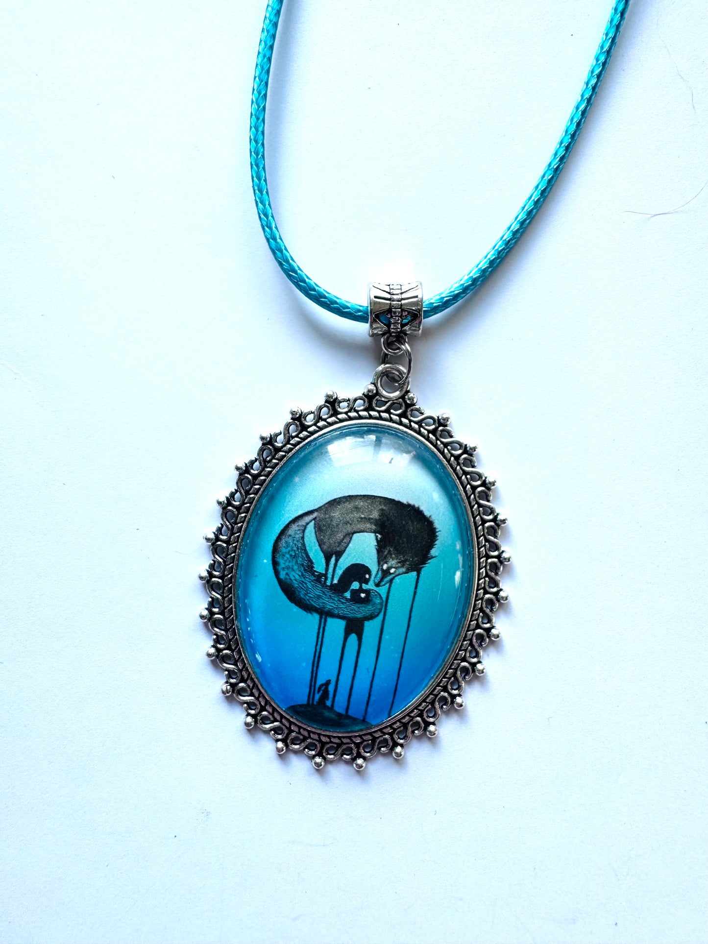 Big oval pendant / Nagy ovális medál egyedi grafikával
