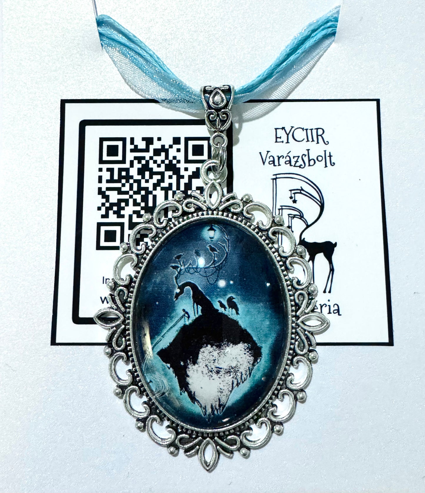 Big oval pendant / Nagy ovális medál egyedi grafikával