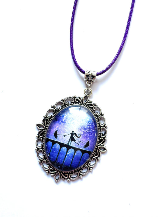 Big oval pendant / Nagy ovális medál egyedi grafikával